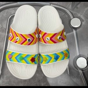 New crocs limited edition festival vibe classic sandals M6/W8